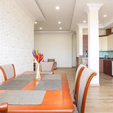 Central Yerevan 3 Bedrooms Exclusive Penthouse Apartment,Small Center Ngoại thất bức ảnh