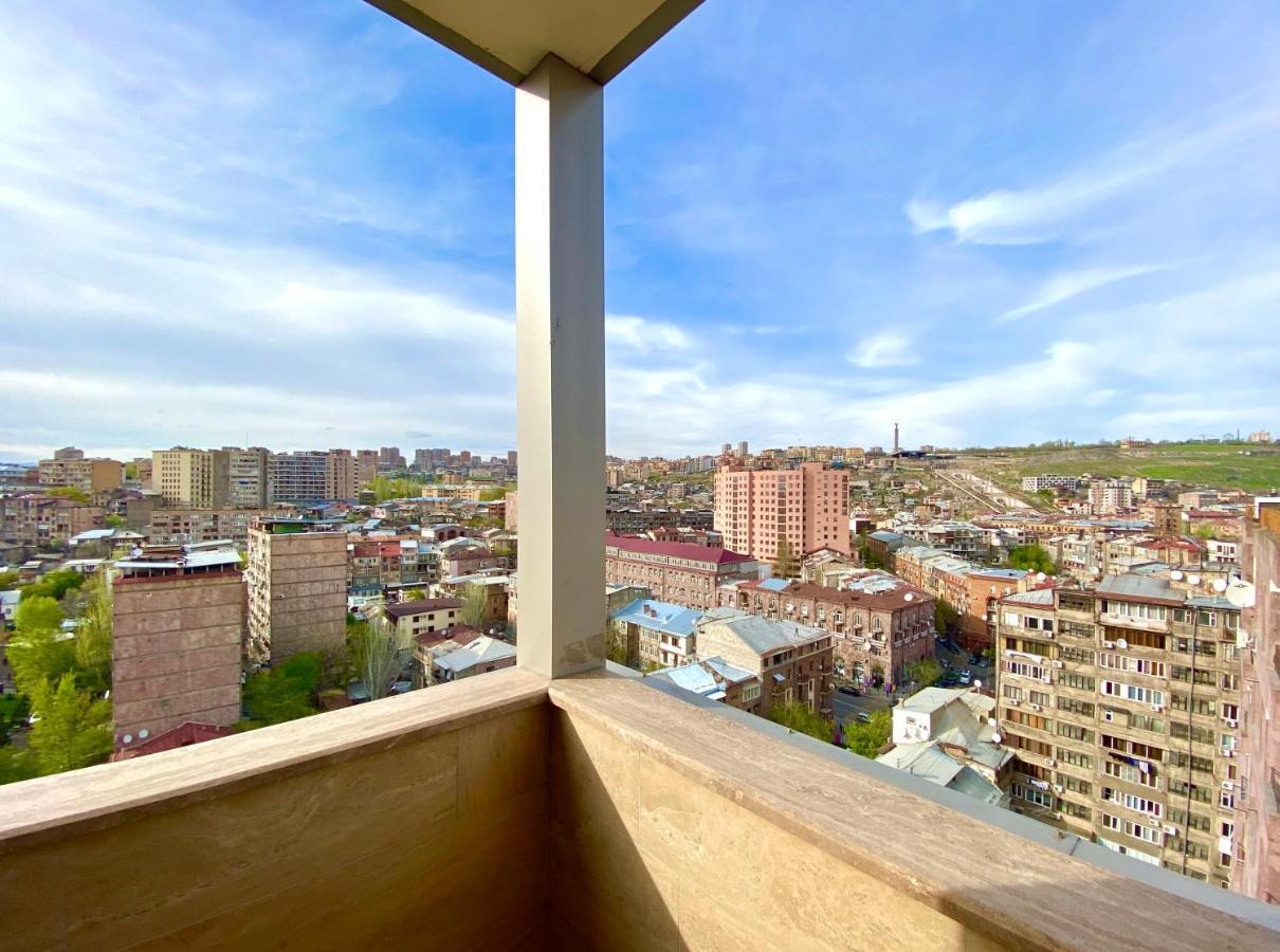 Central Yerevan 3 Bedrooms Exclusive Penthouse Apartment,Small Center Ngoại thất bức ảnh