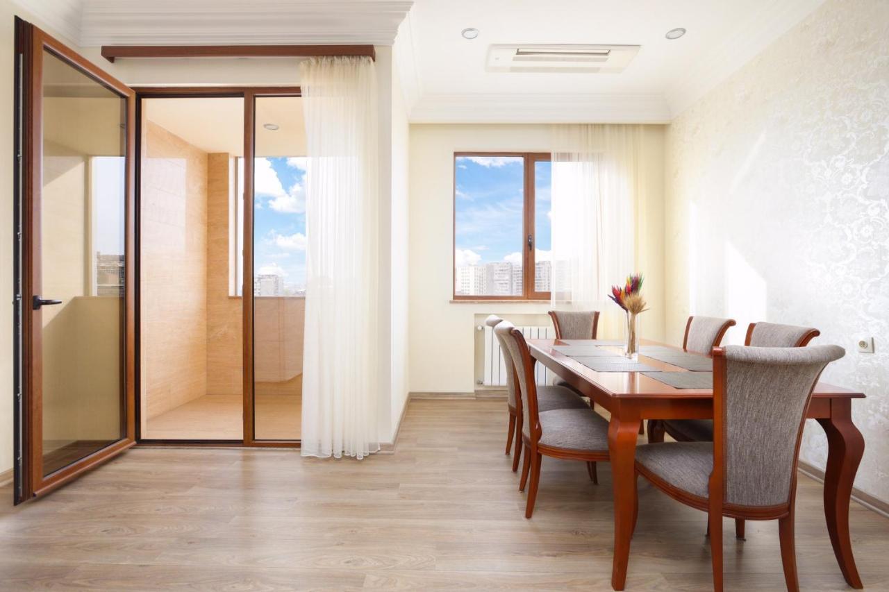 Central Yerevan 3 Bedrooms Exclusive Penthouse Apartment,Small Center Ngoại thất bức ảnh